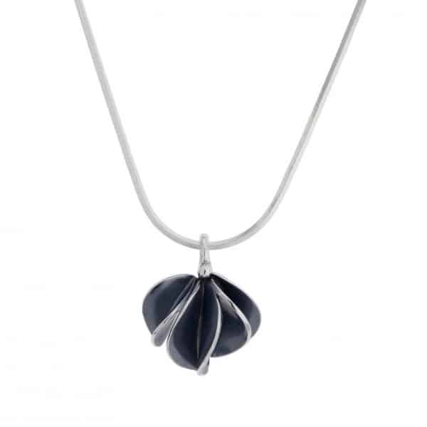 nicola-bannerman-silver-leafbud-pendant