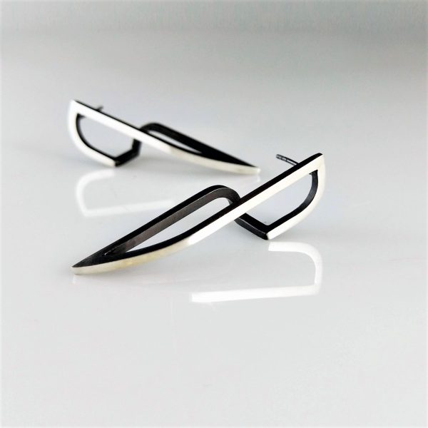 Arc Continuum silver earrings