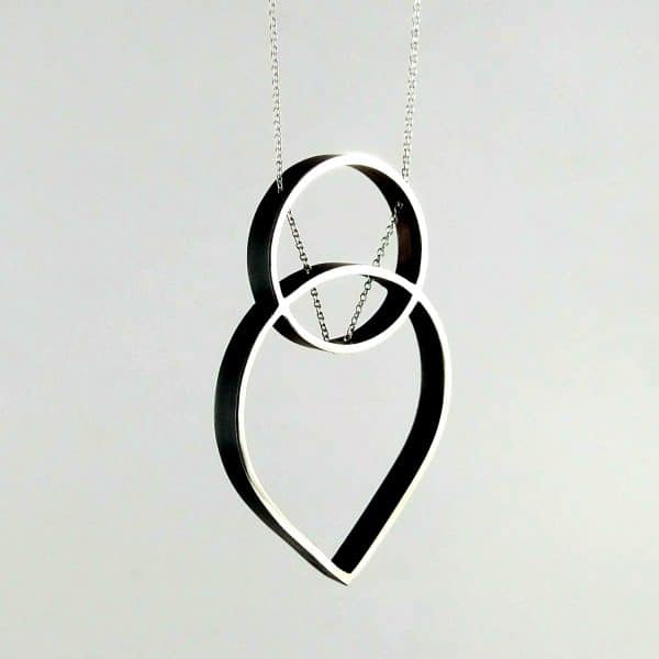 OUTLINE silver necklace