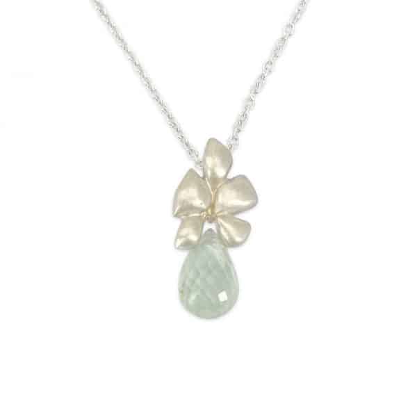 clover necklace with prehnite