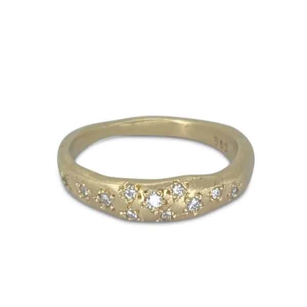 gold and diamond organic form wedding ring
